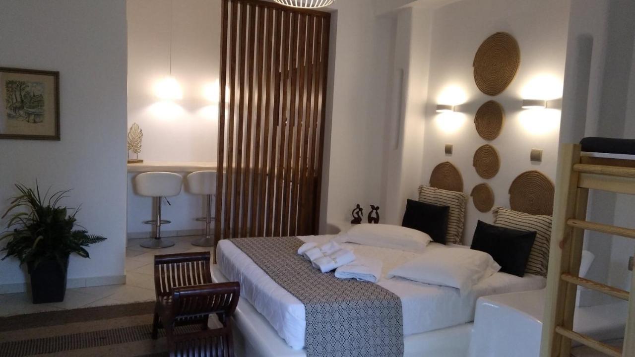 Valena Mare Suites & Apartments Pláka Exteriér fotografie